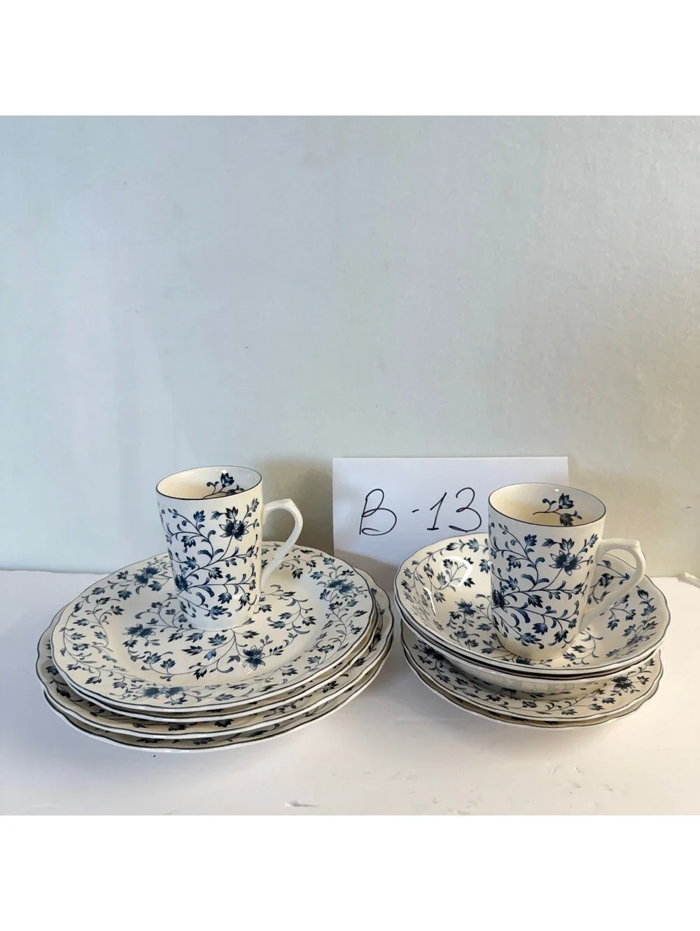 Nikko Fine Tableware Blue Floral Porcelain Set - 8 Pieces - Storage Location B-1
